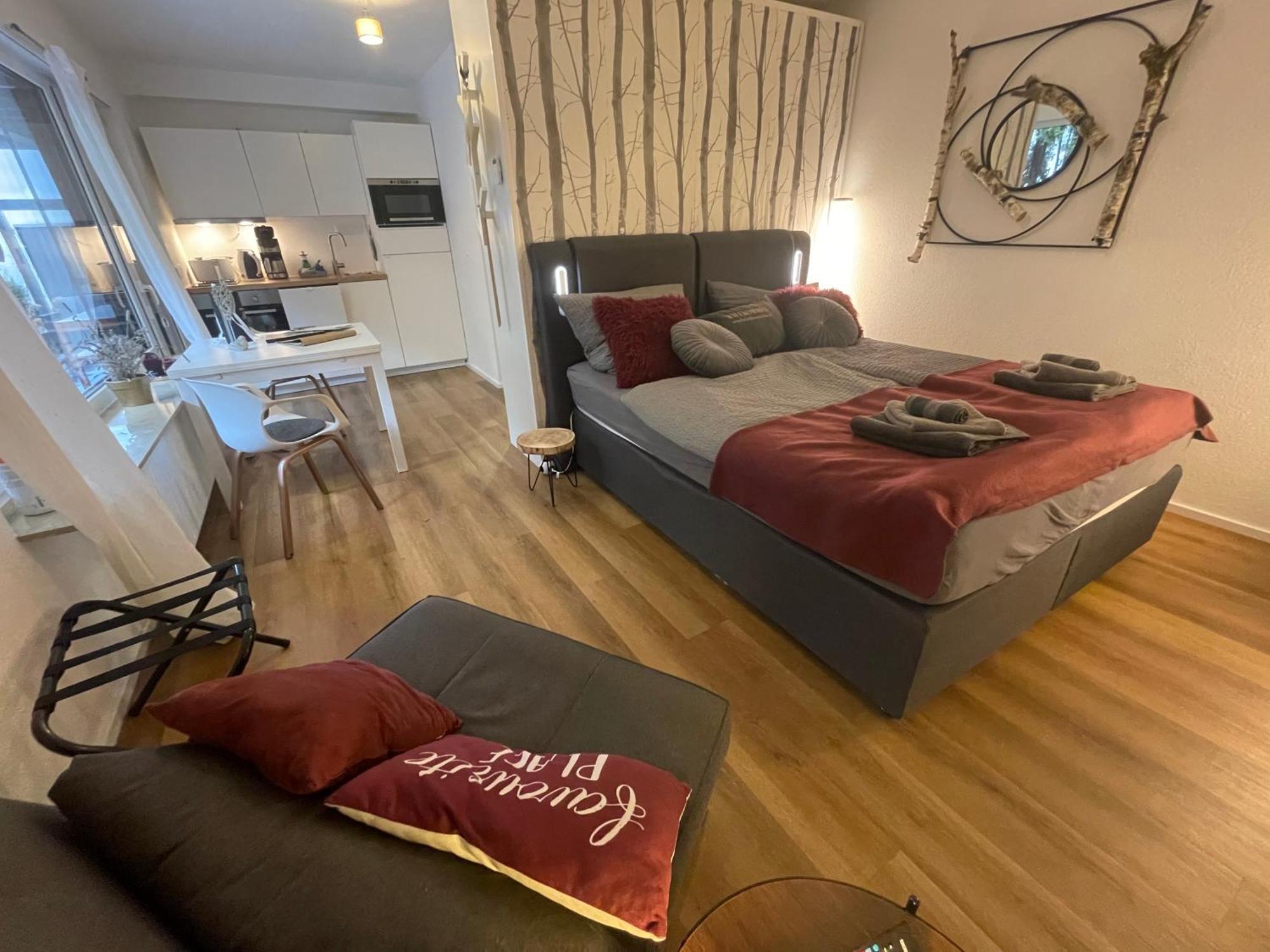 Rosmarin - Kuschelige Fewo - Romantik & Entspannung Im Whirlpool Auf Privater Terrasse, Ruhe & Hund Willkommen - By Ferienwohnenamsee - Юберлинген Екстериор снимка